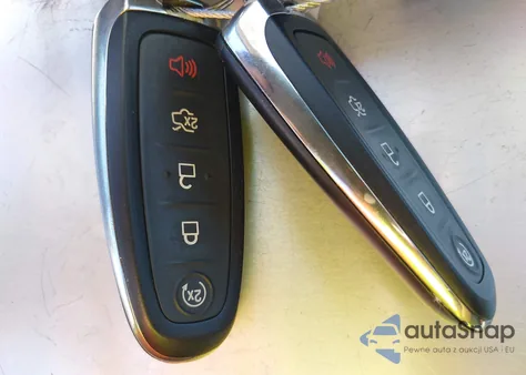 2019 Ford Escape Se z USA, uszkodzony, nr VIN 1FMCU0GD0KUB52555